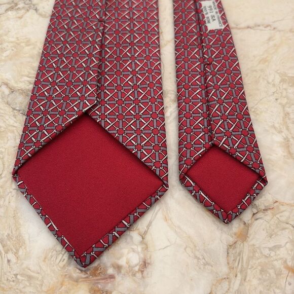 Hermès 100% Silk Horsebit Pattern Tie - Picture 10 of 12
